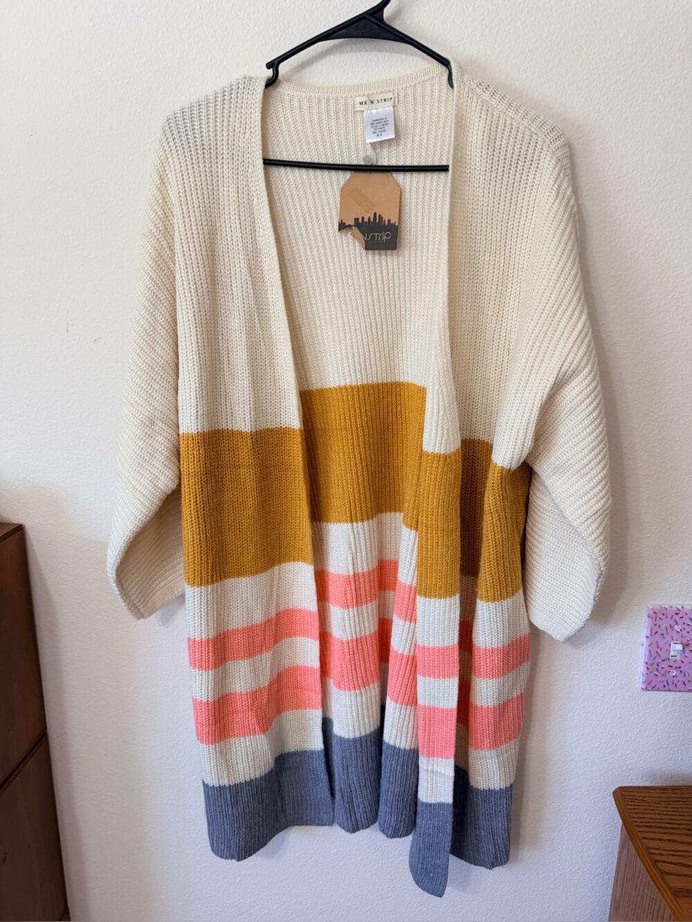 Main Strip cardigan size M NWT!